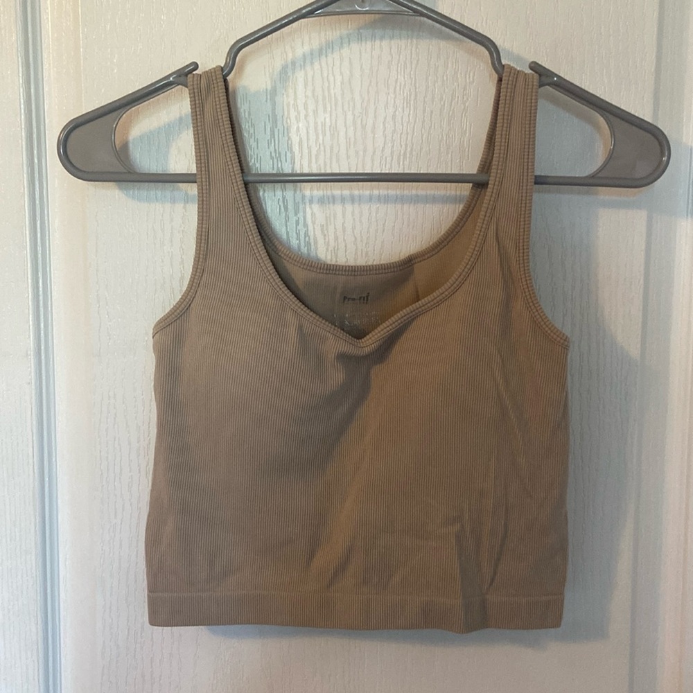 Cropped tank top (with padding), color: tan, size: XL